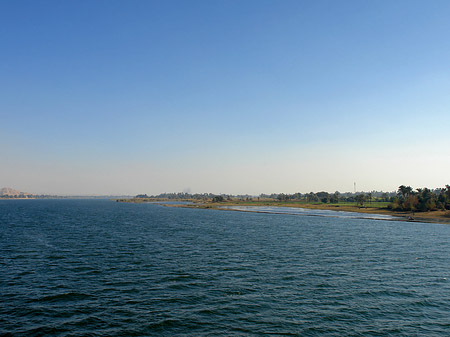 Blick über das Meer - Landesinnere